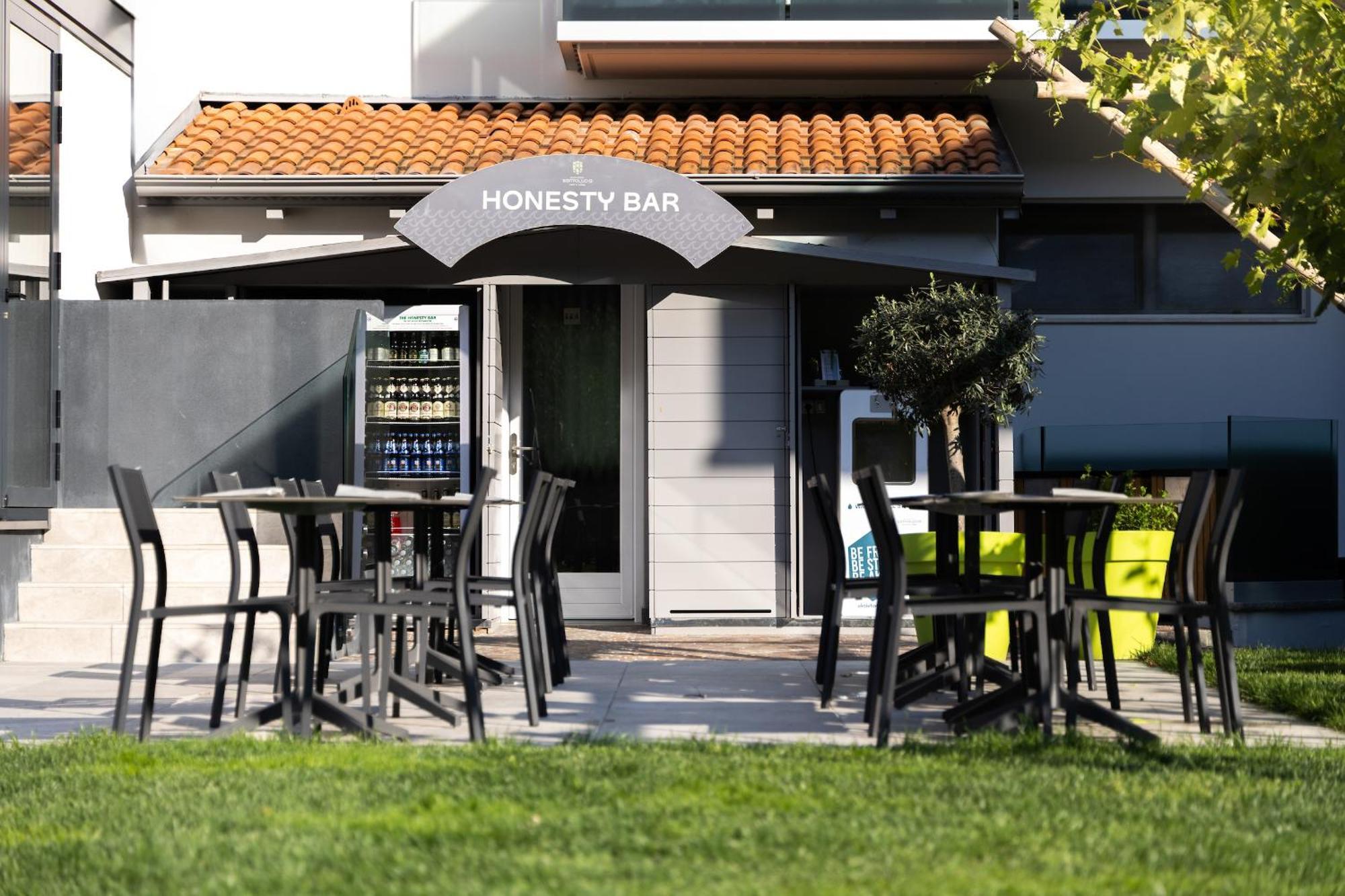 Aktivhotel Santalucia Torbole Sul Garda Exterior foto
