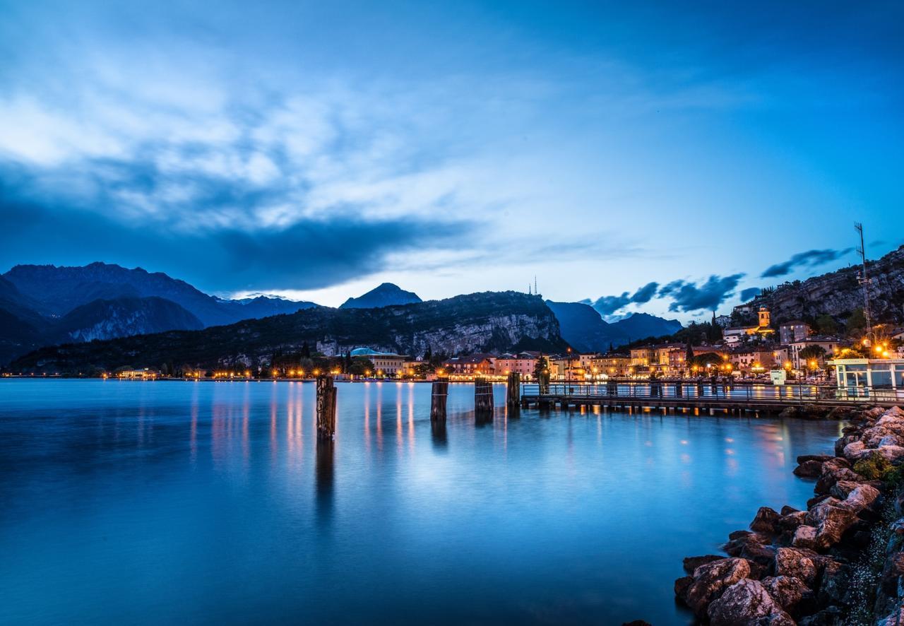 Aktivhotel Santalucia Torbole Sul Garda Exterior foto